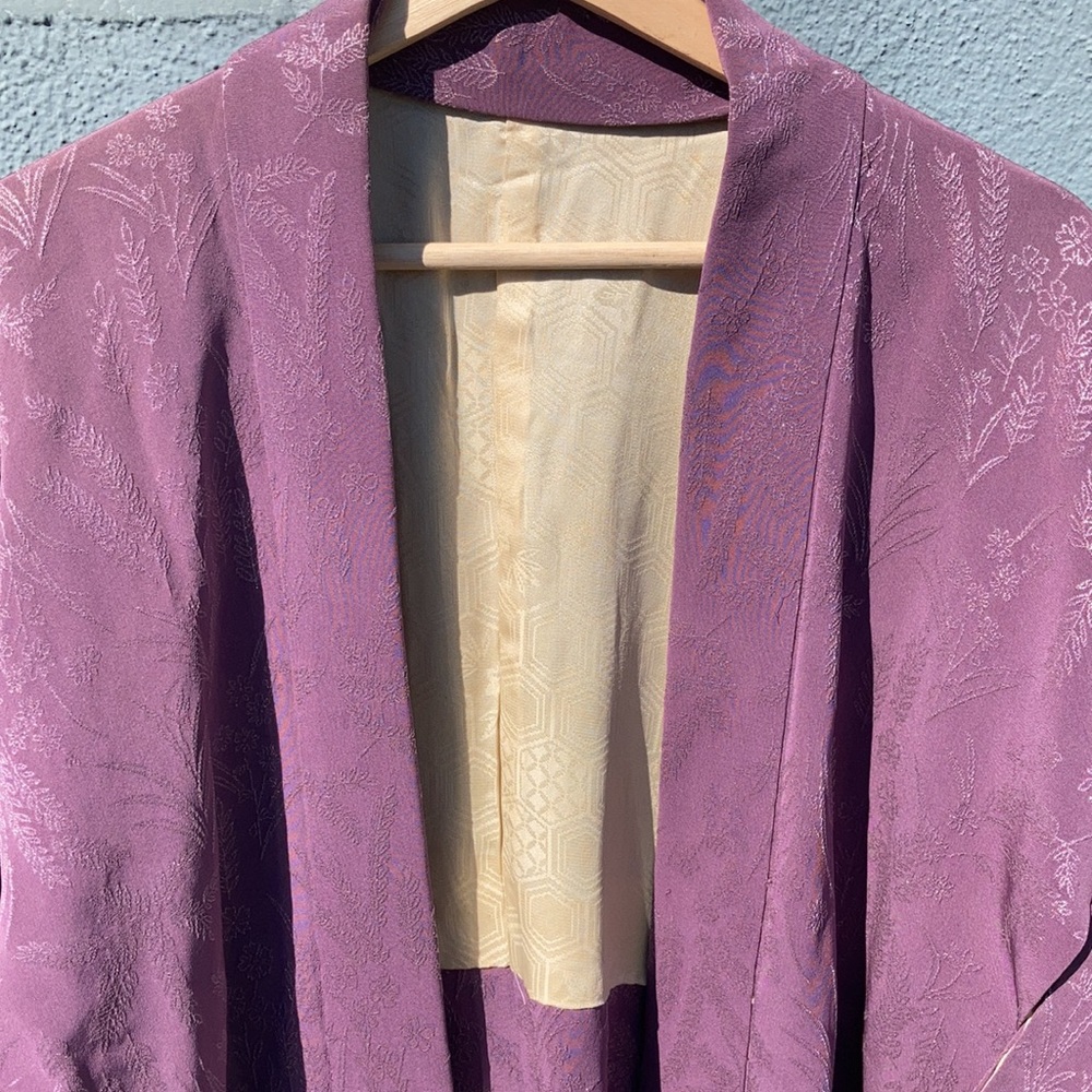 Vintage Kimono Lavender Silver Threading - Picture 14 of 16